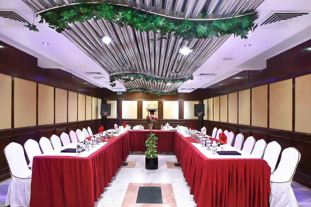 Al Seef Hotel Шарджа 3*,