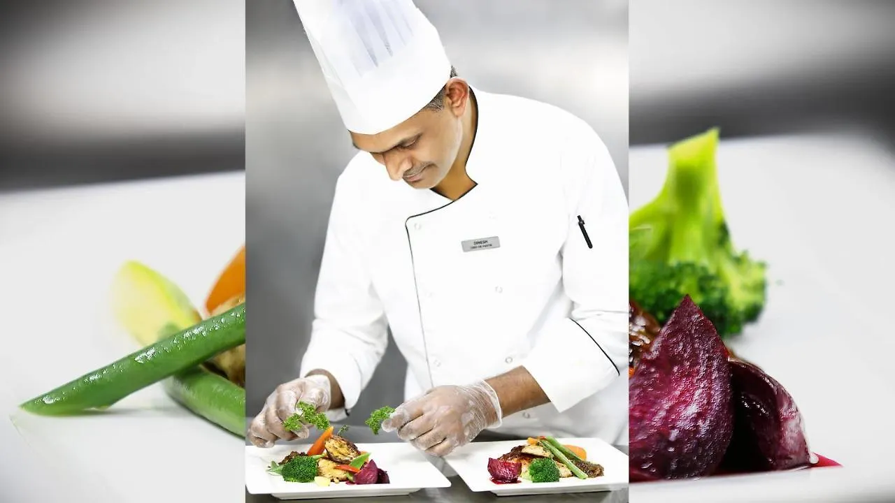 Al Seef Hotel Sharjah 3*,